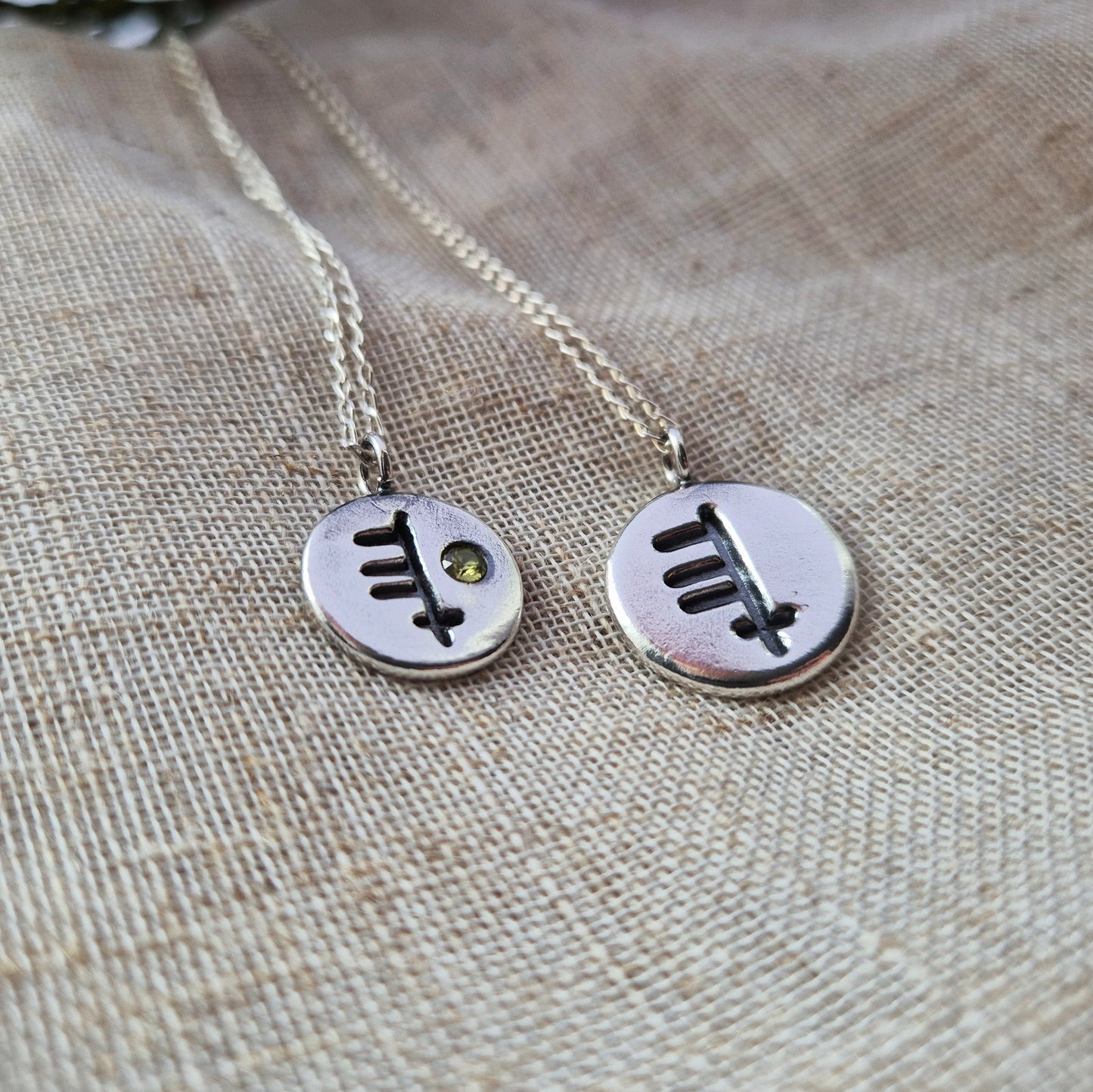 Ádh (luck) ogham pendant