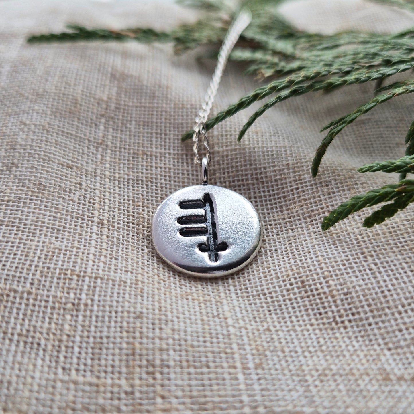 Ádh (luck) ogham pendant